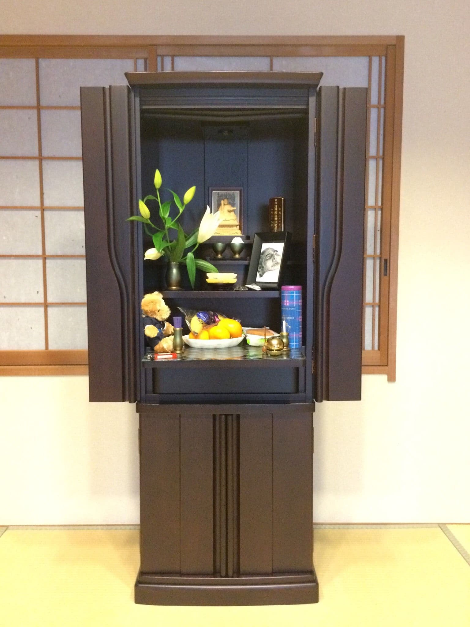 buddhist-altar.jpeg