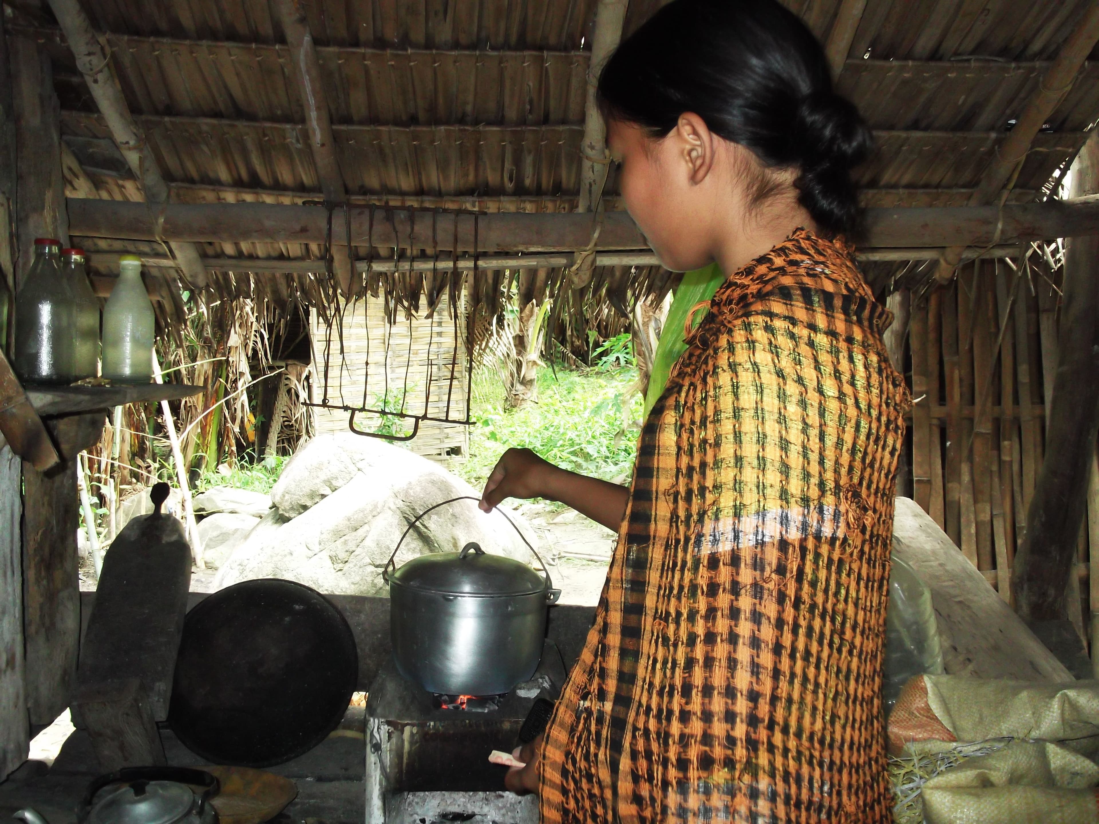 girl-cooking-rice.JPG