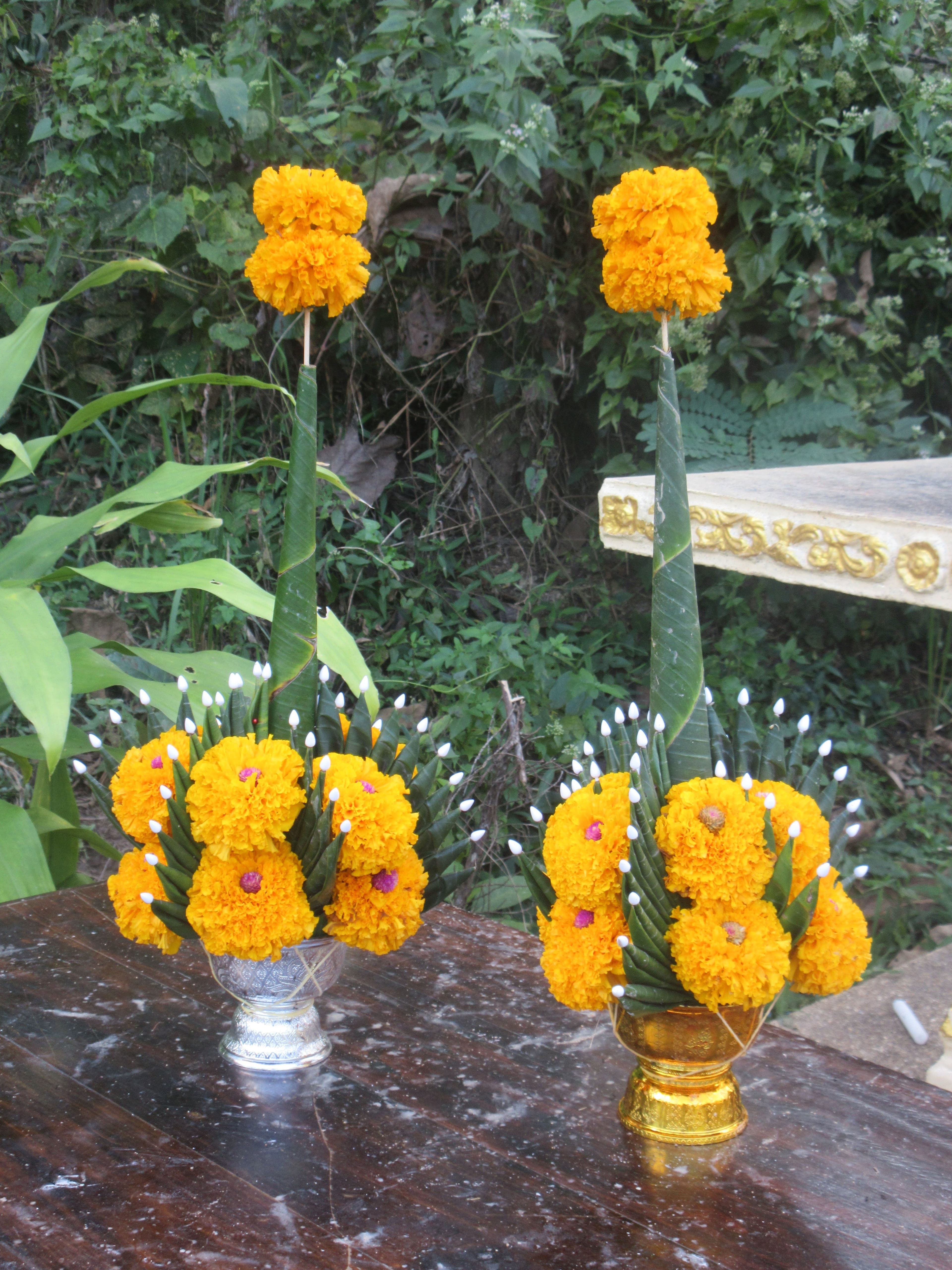 offerings-spirit-house-thailand.JPG